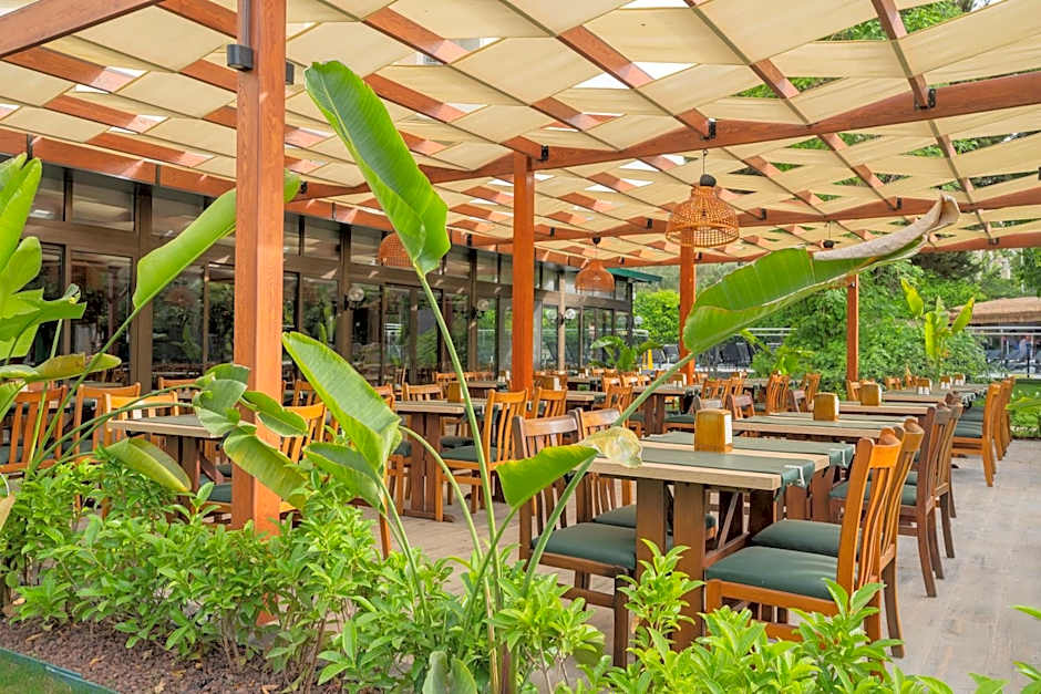 Marbel Hotel by PalmWings