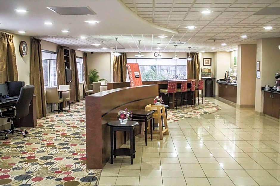 Comfort Suites Brunswick