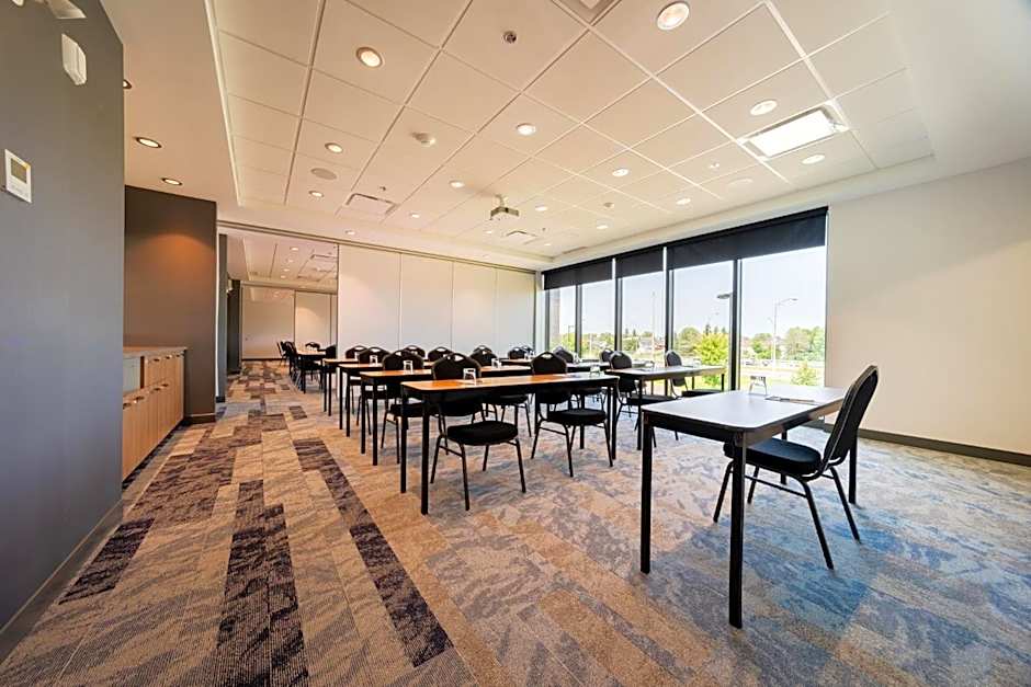 Candlewood Suites Trois Rivieres Ouest By IHG