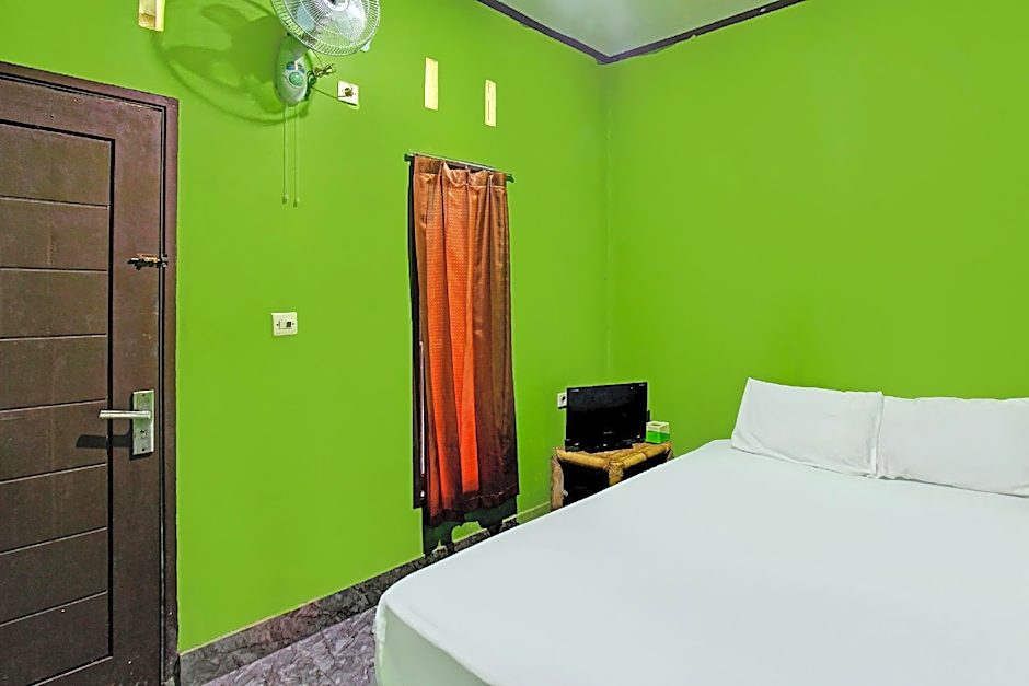 Hotel O Ashooy HomestayNearWisata Desa sedau