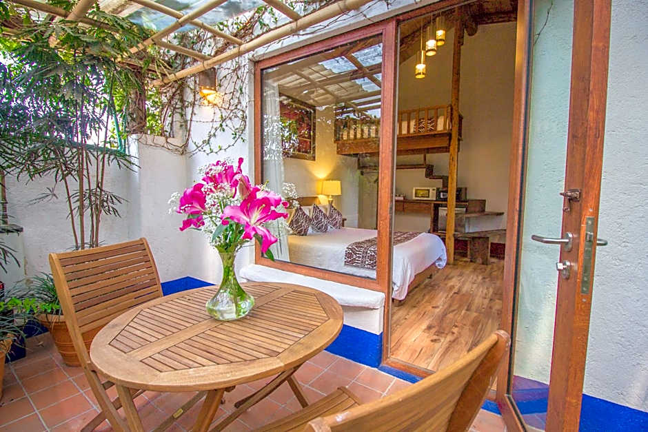 Meson De Leyendas Breakfast & Downtown