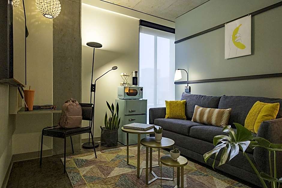 Moxy Portland Downtown