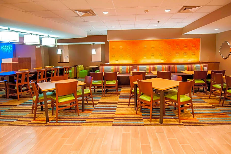 Fairfield Inn & Suites by Marriott San Antonio Brooks City Base