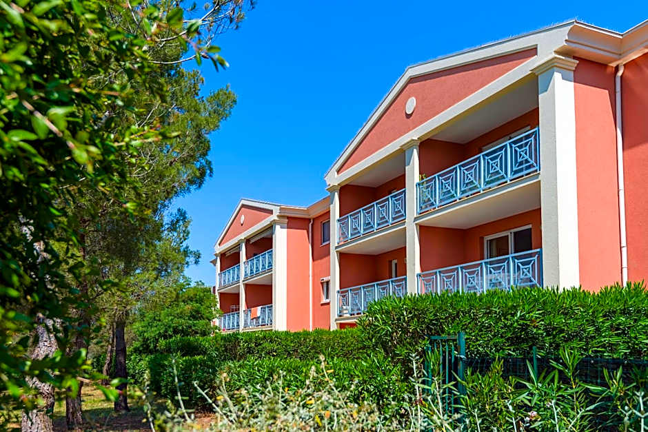 Lagrange Vacances Le Domaine des Grands Pins