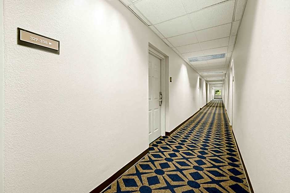 MainStay Suites Raleigh North