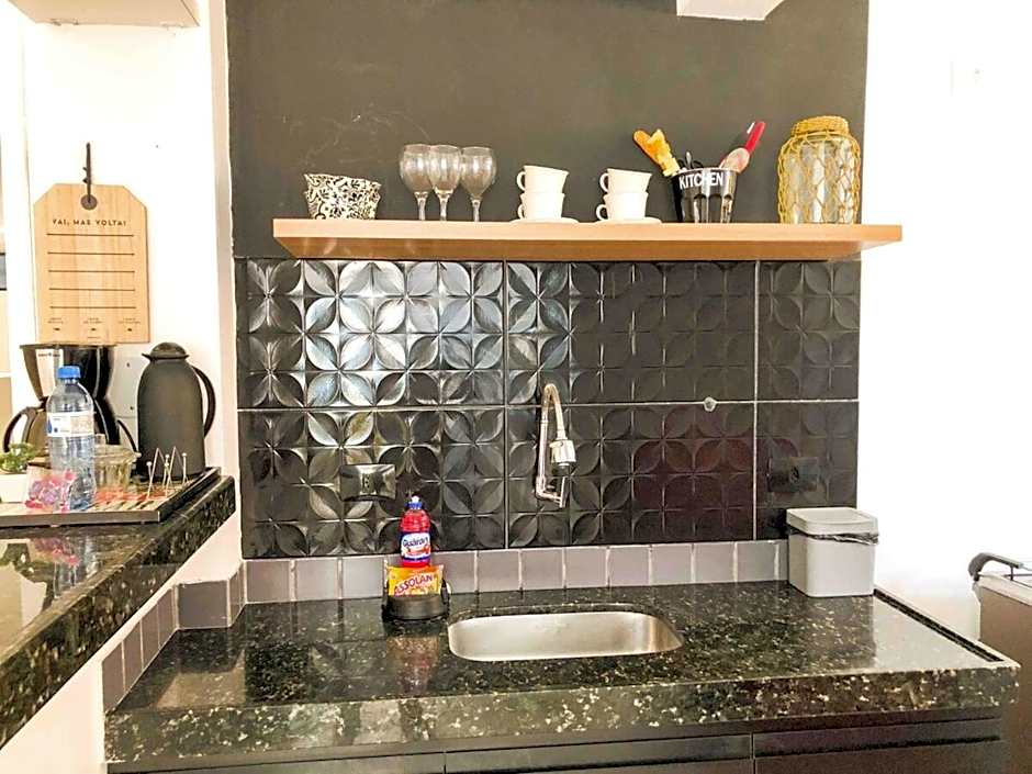 AMETISTA 2 - 101 · A-01: Apê equipado e estiloso na praia de Jatiúca