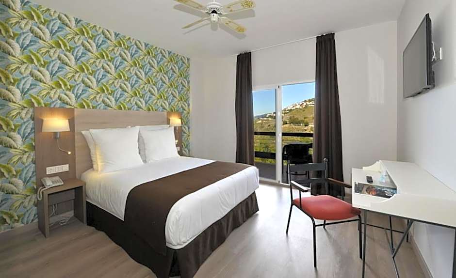 Hotel Salobreña Suites