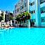 Two Seas Hotel