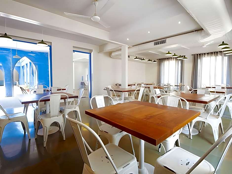 bloom Boutique I Signature Towers