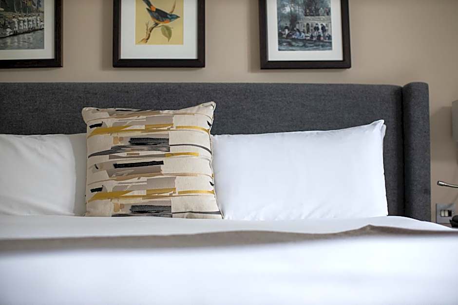 Voco Oxford Thames By IHG