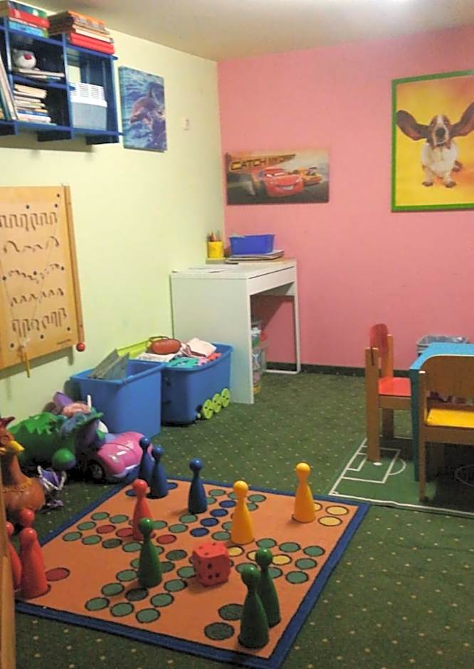 Hotel Pension Sonnenuhr