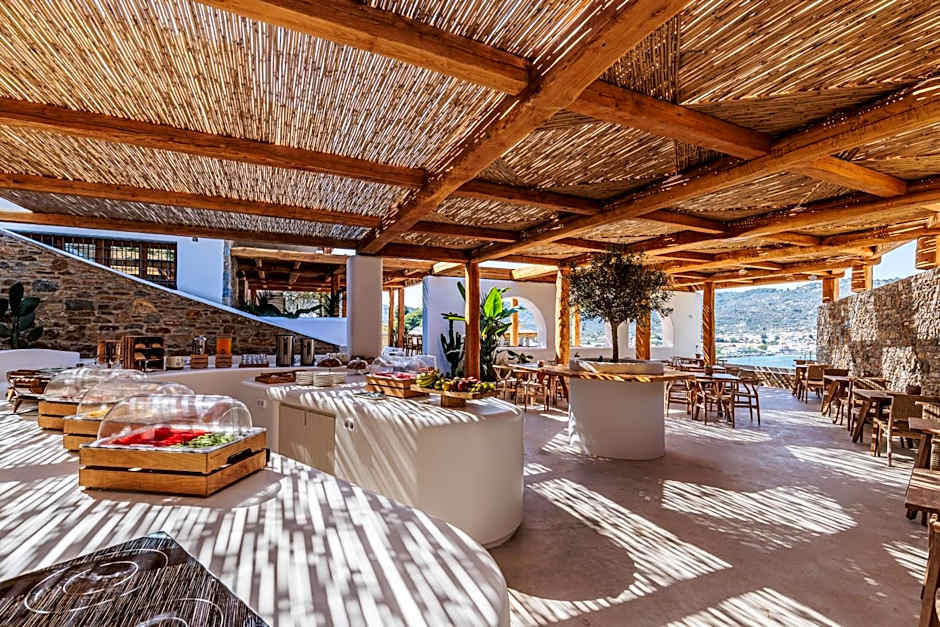 Evlalia Studios & Villas