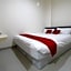 RedDoorz Plus near Mall Ciputra Jakarta