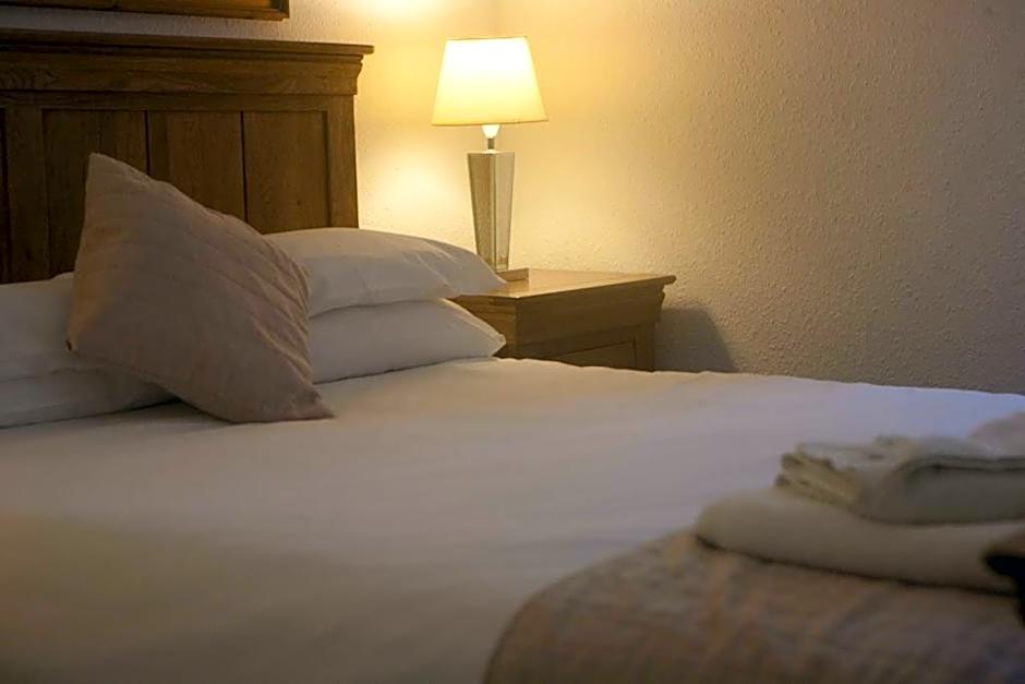 Cavell House Bed and Breakfast