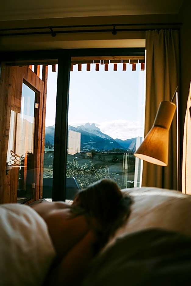 MONS suites wine passion