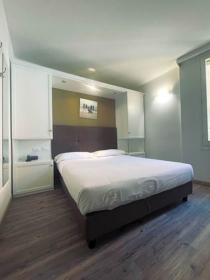 Hotel Holiday- Alla Finestrella