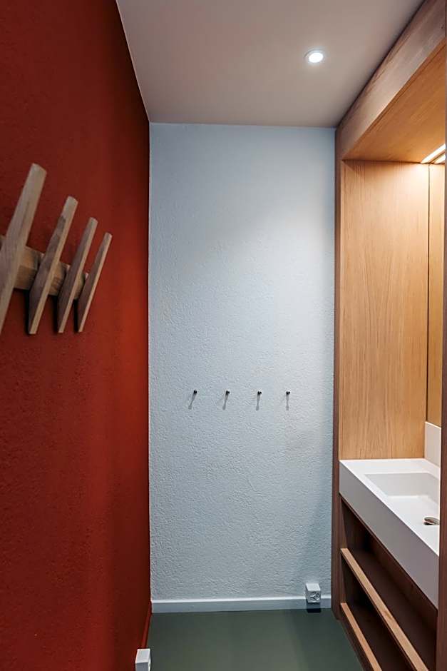 Montreux Youth Hostel