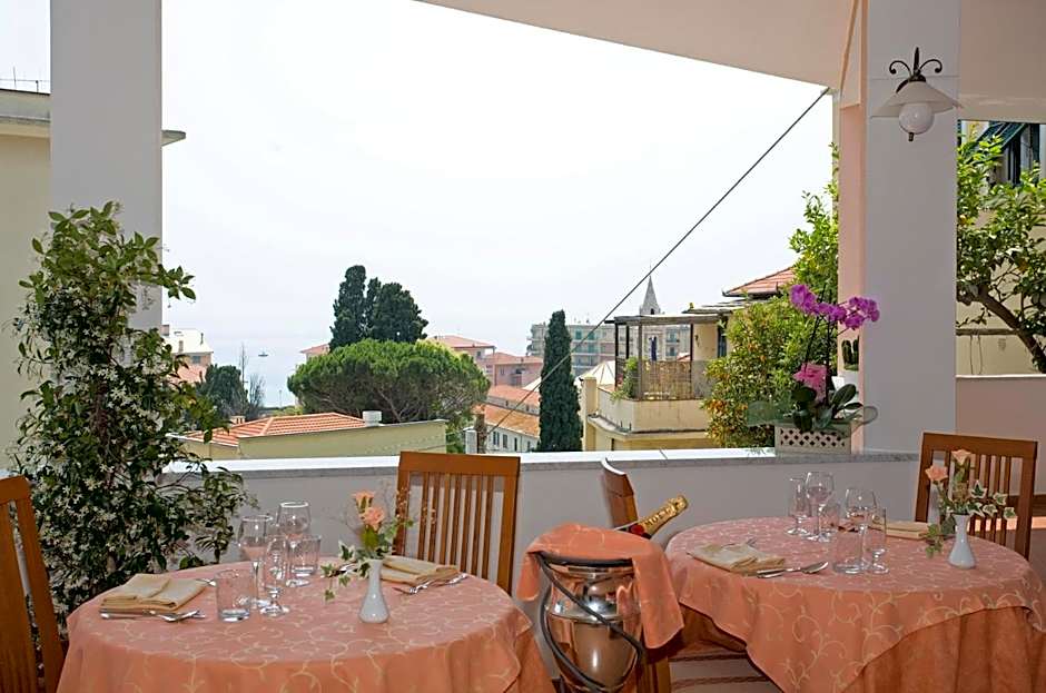 Hotel Noris