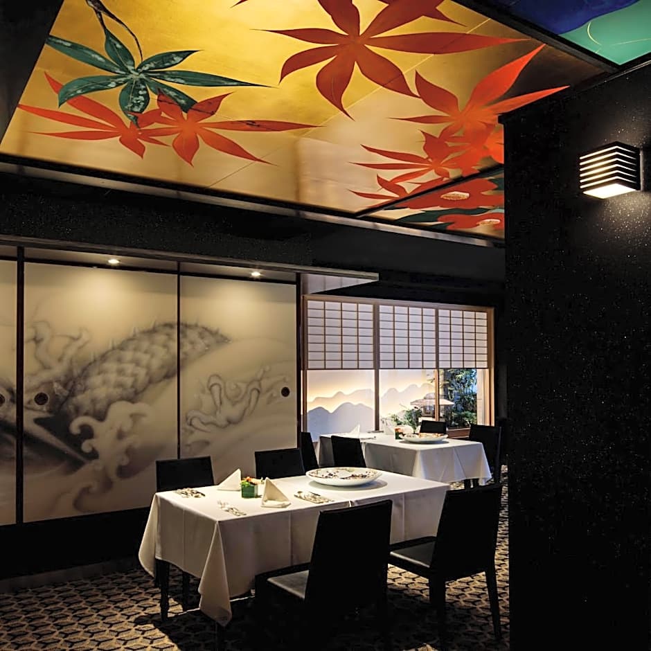 THE SCREEN - Boutique & Luxury Design Collection -