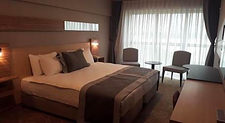 Greymark Hotel