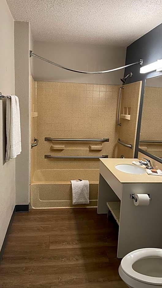 Sonesta Simply Suites Memphis