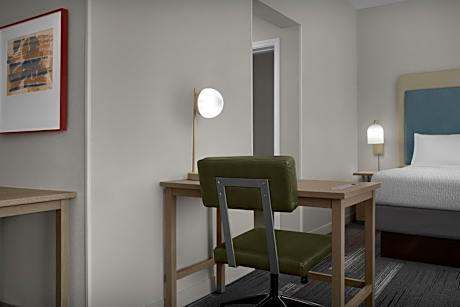 King Studio Suite - Non-Smoking