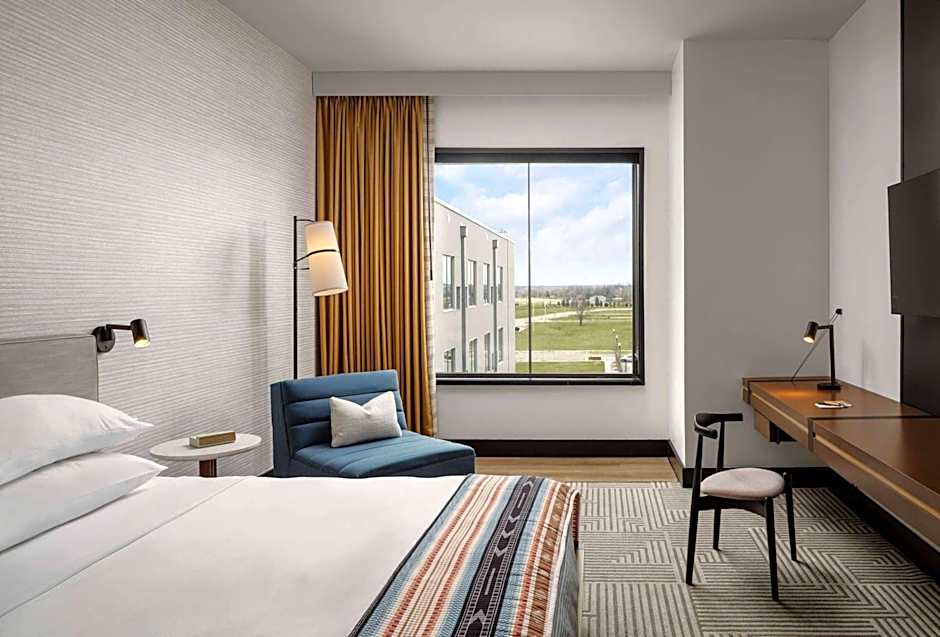 Hotel Tupelo, a Wyndham Hotel