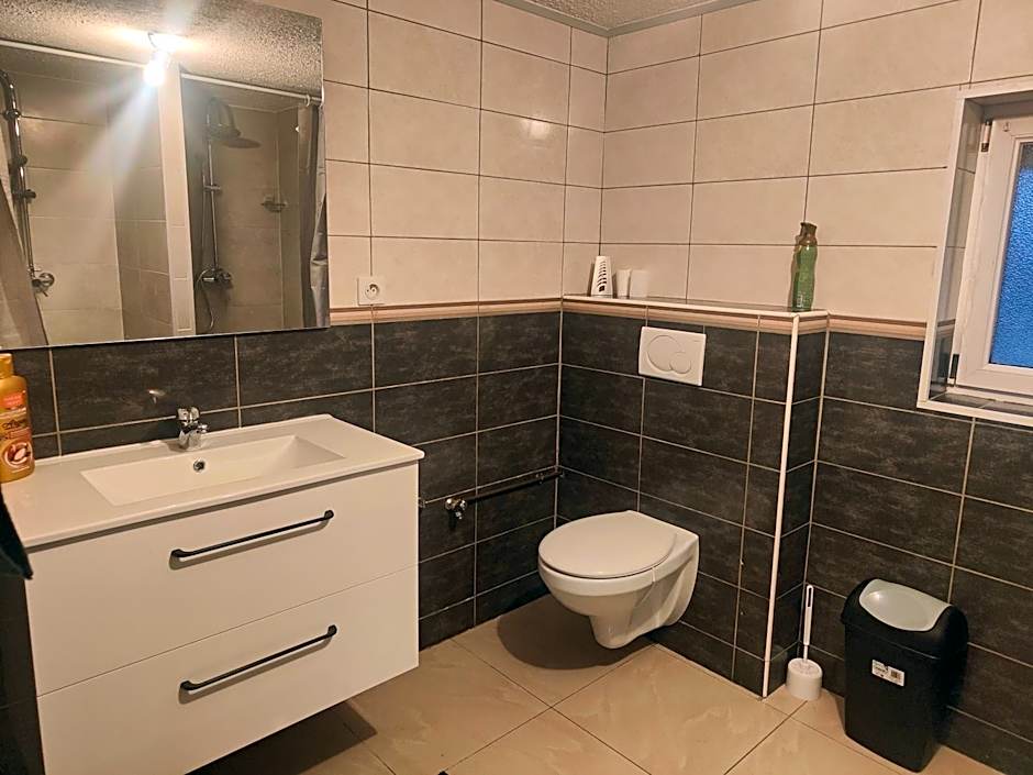 Chambre climatisée cosy Auberge du Manala Hôtel 24-24
