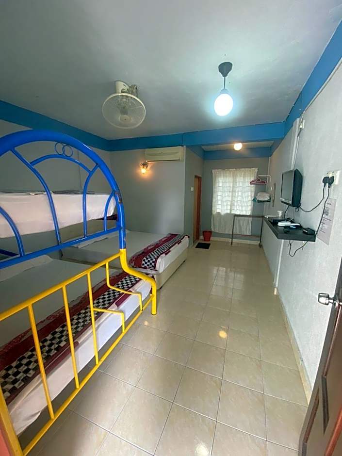 OYO 90910 Homestay D Lalang Inn