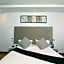 Bidwood Suite Hotel, Opposite Sarit Centre