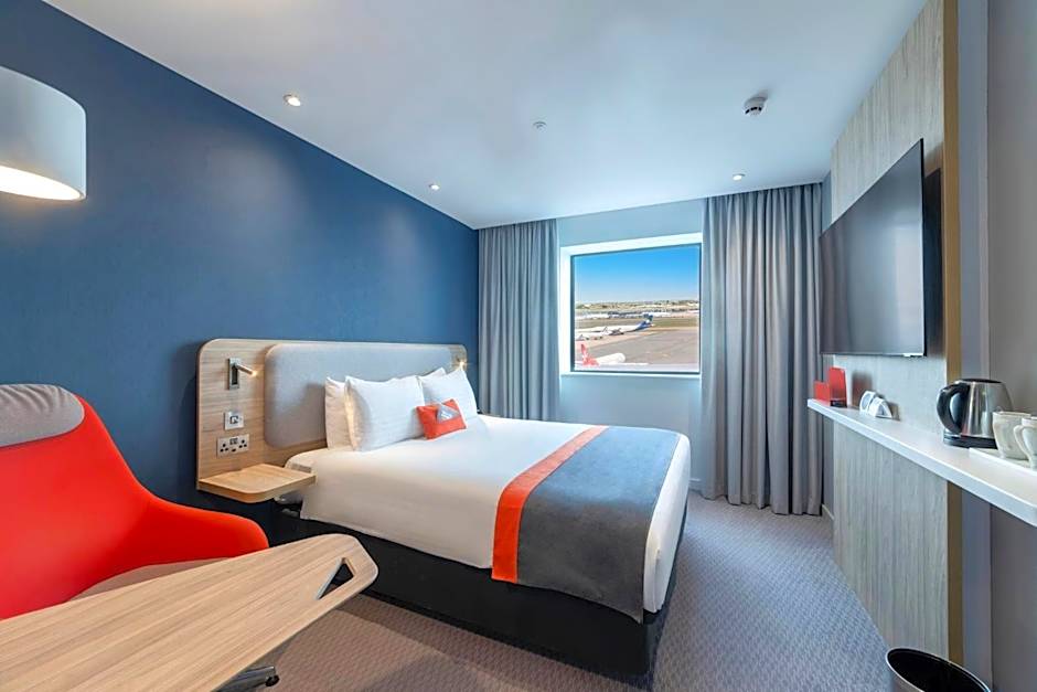 Holiday Inn Express - London Heathrow T4 By IHG