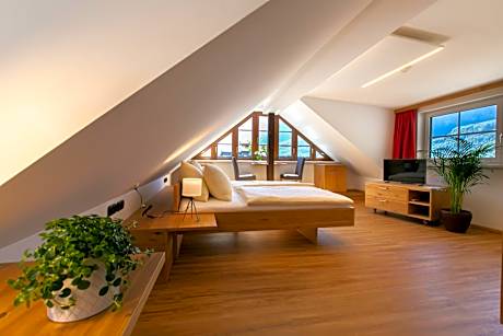 Holiday Home with Lake View