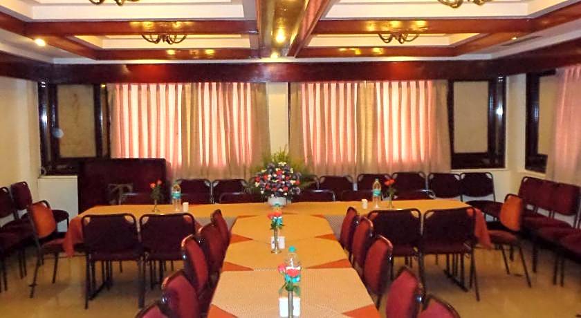 Hotel Poonja International