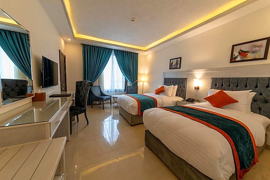 Petra Canyon Hotel