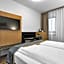 Airport Hotel Aurora Star
