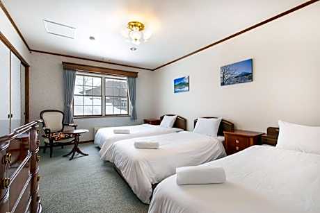 4-bedroom Villa –Snowgum Lodge Villa