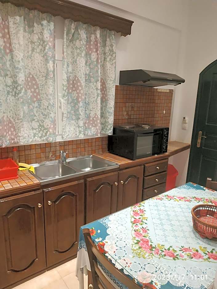 Gerekos Studios and Apartments