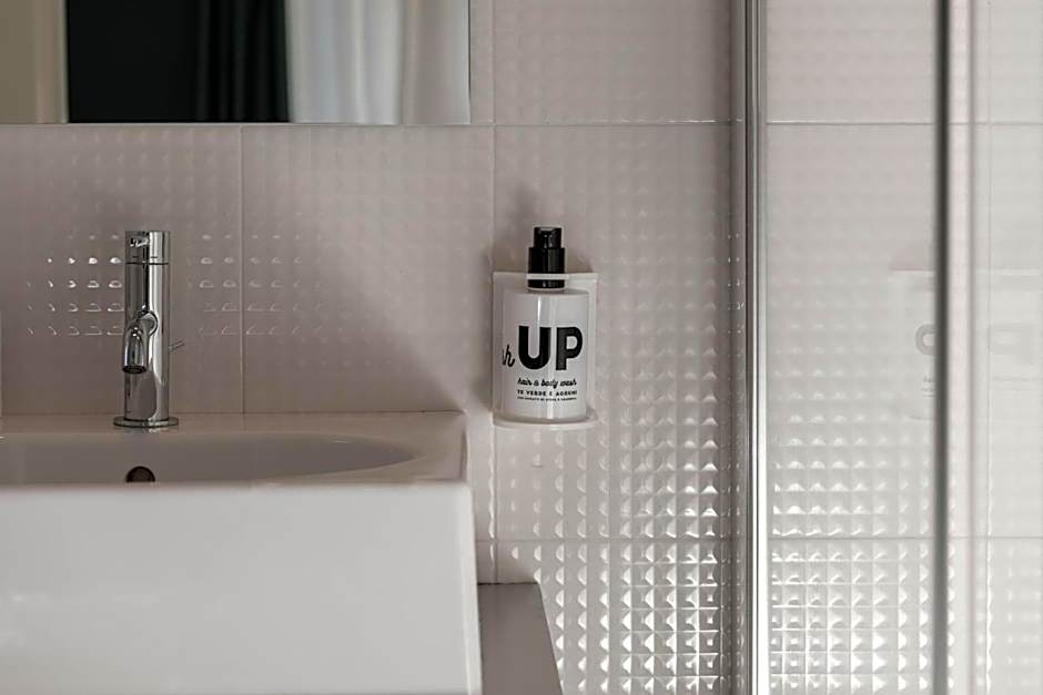 Up Hotel