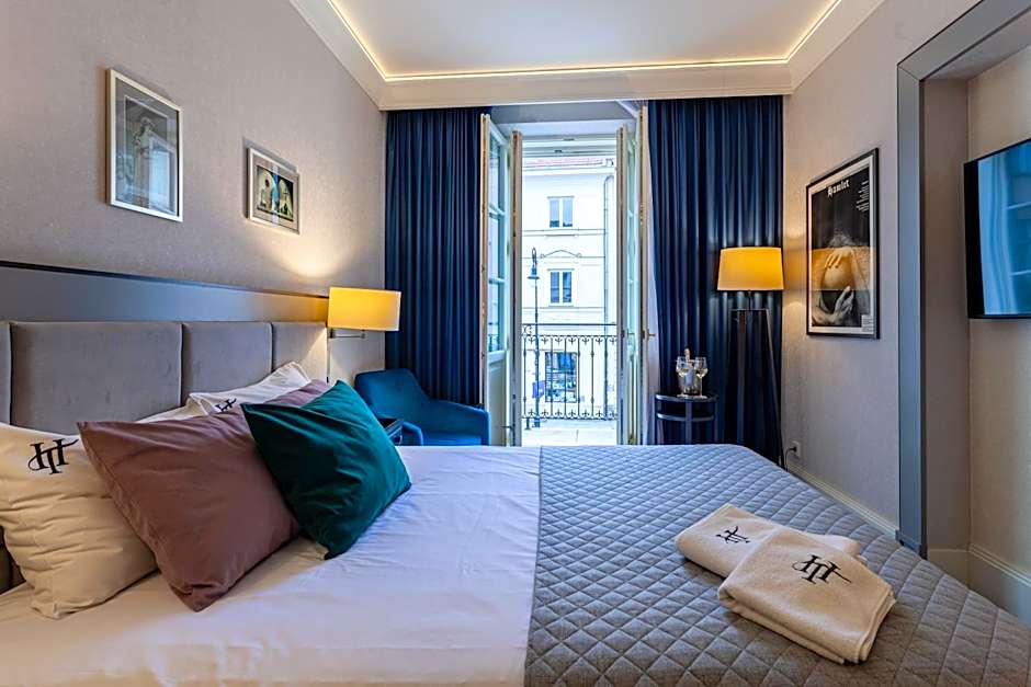 Hotel Teatro Boutique Old Town - Destigo Hotels