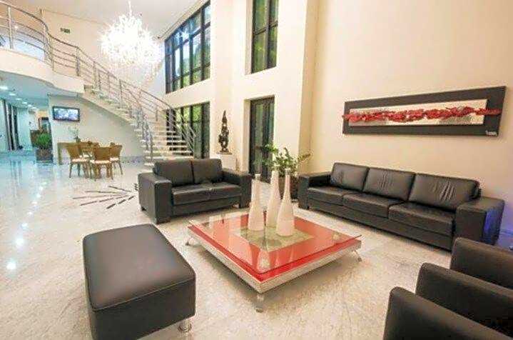 Apart-Hotel Próximo Metrô c/ garagem UH 1011