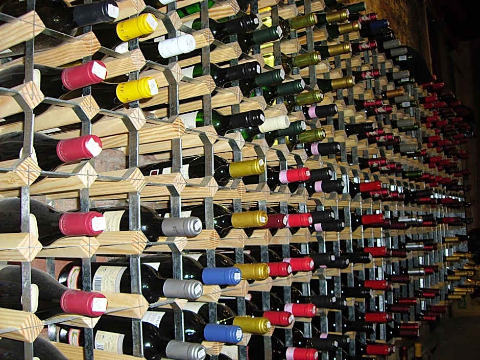 Annandale Arms Hotel