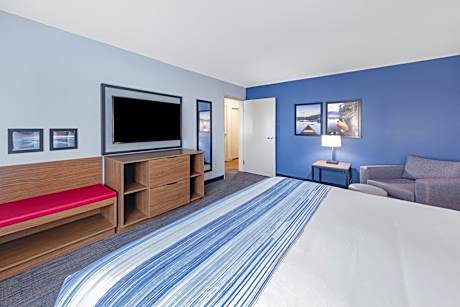 1 King Bed One-Bedroom Suite Non-Smoking