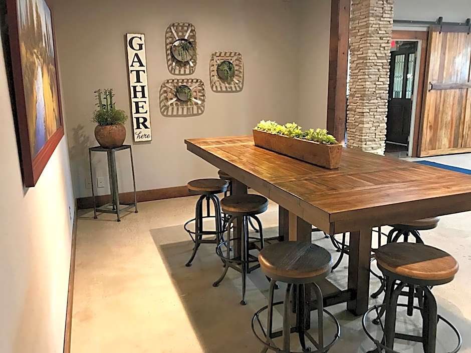 American Inn North Kansas City