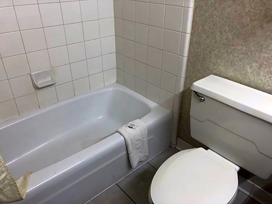 Hotel Tulsa I-44 Midtown – Tulsa, OK