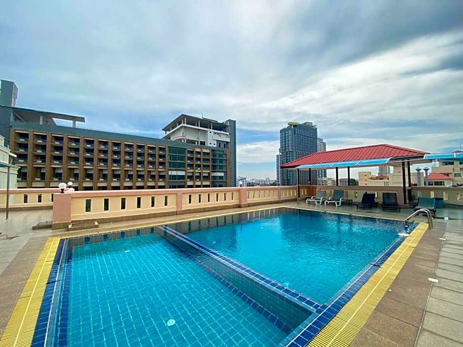 A.A. Pattaya Golden Beach Hotel