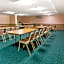 Super 8 by Wyndham Milbank SD