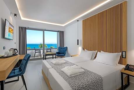 Superior Twin Room with Sea View