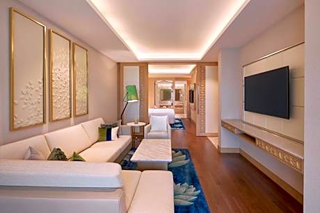 Suite, Club lounge access, 1 King