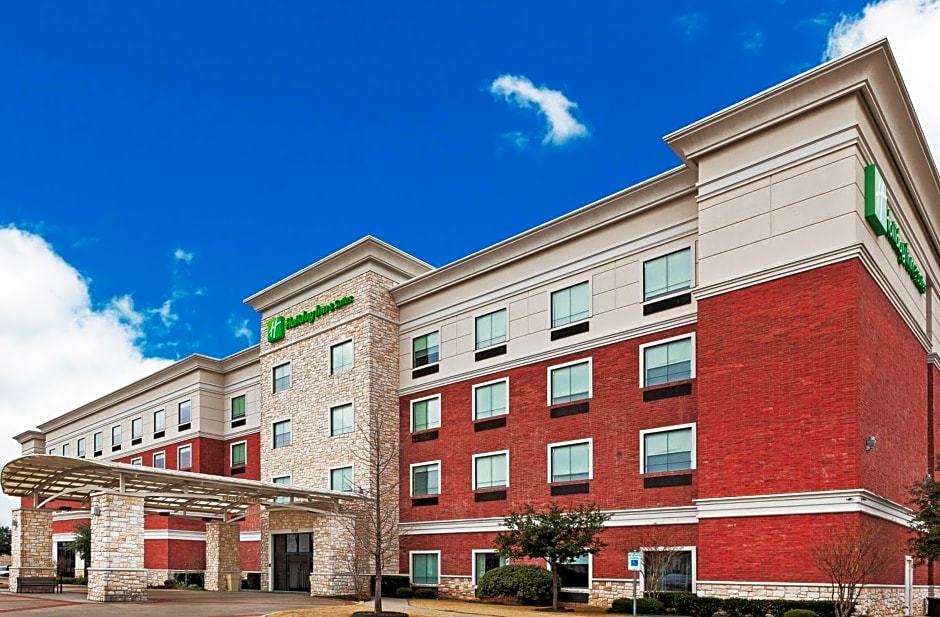 Holiday Inn and Suites McKinney - Allen By IHG