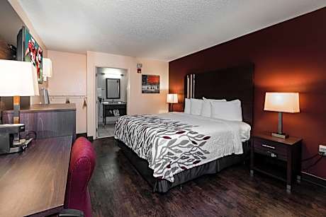 Deluxe King Room Non-Smoking